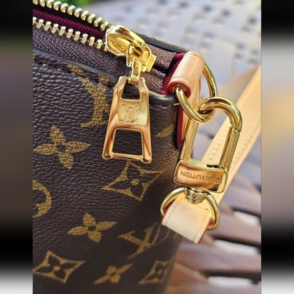 louis Vuitton handbags - Picture 4 of 11